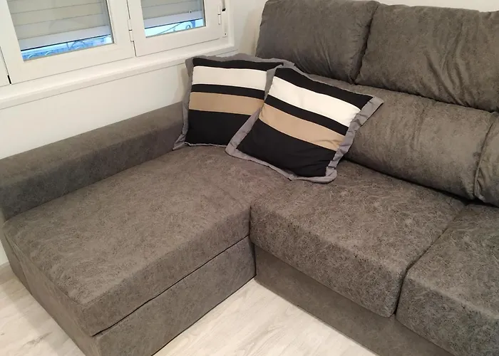 卡耶塔诺公寓 *